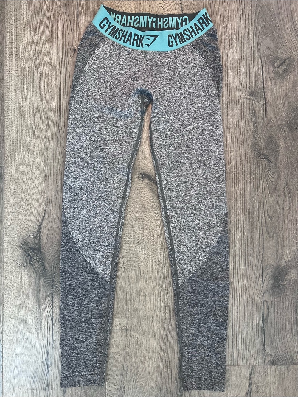 Gymshark Grey heathered Leggings with teal Waistband - small
